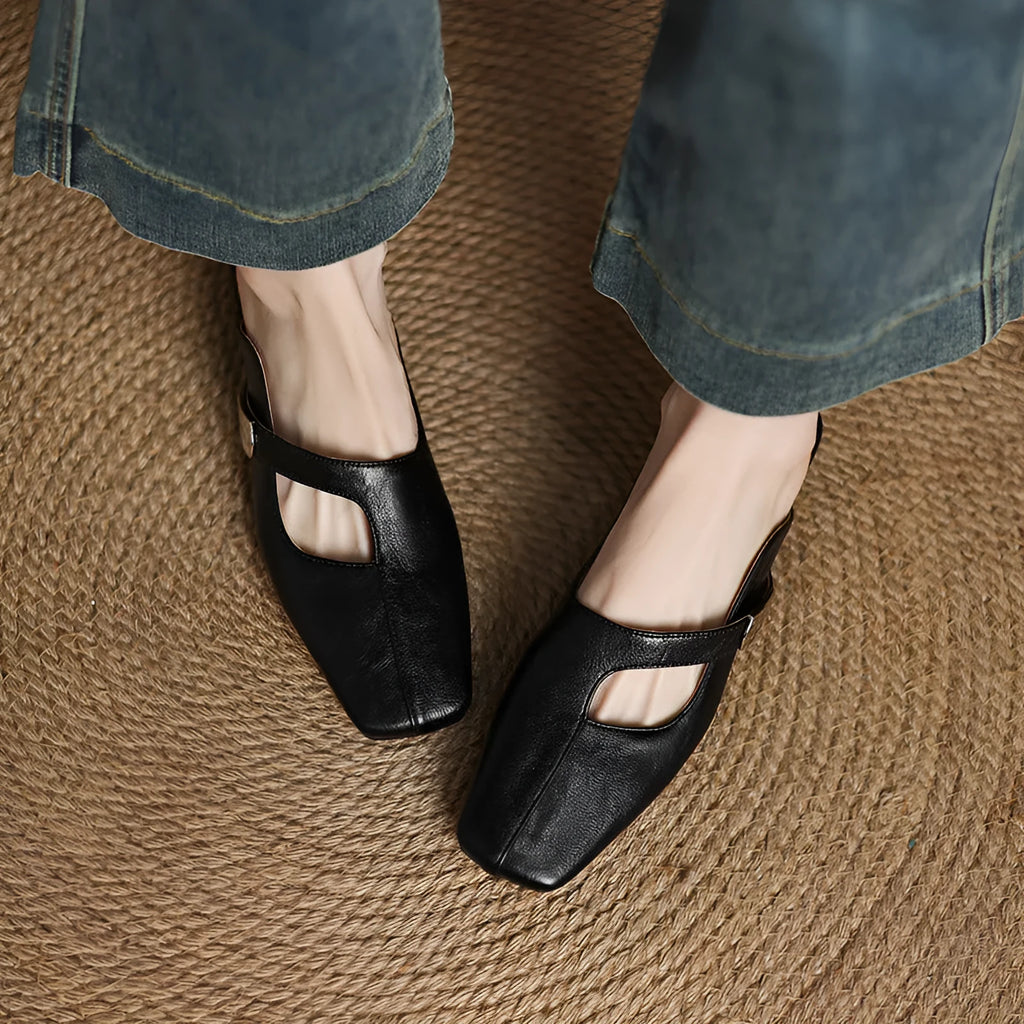 British style low heel square head outdoor slippers in black colour with imitation leather lining