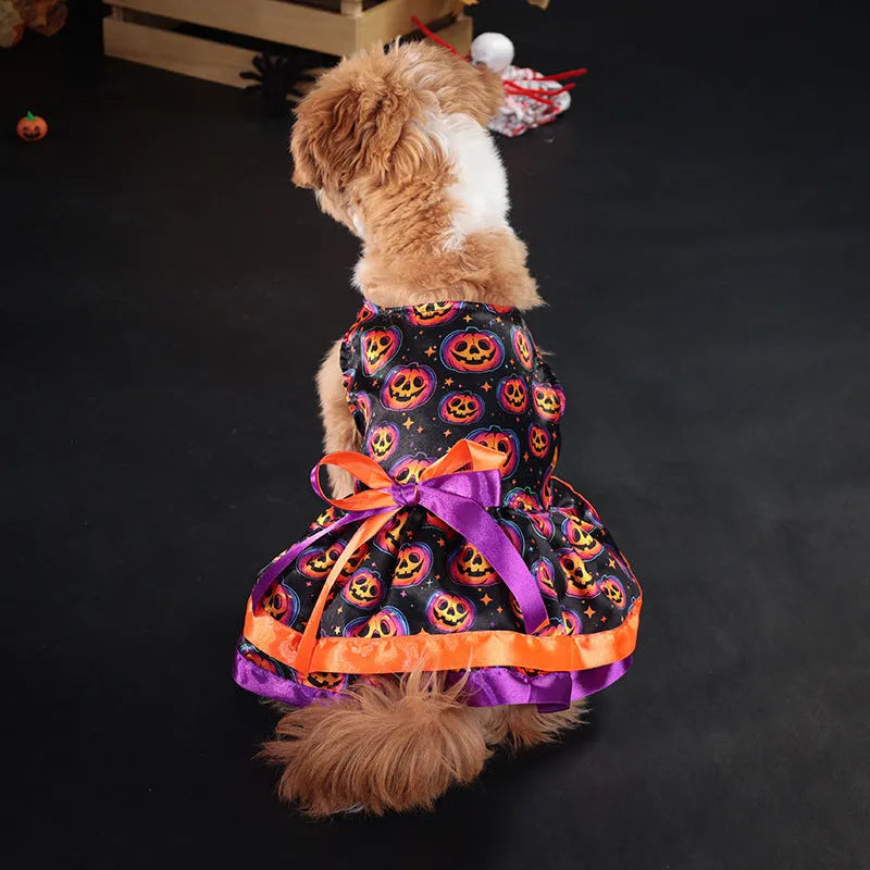 Halloween pet skirt for dogs with colourful pumpkin or skull print in double-layer polyester construction