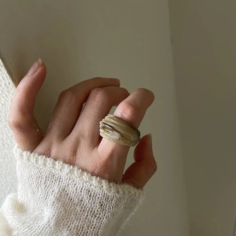 Chinese style irregular geometric wide resin ring in brown and white colour options