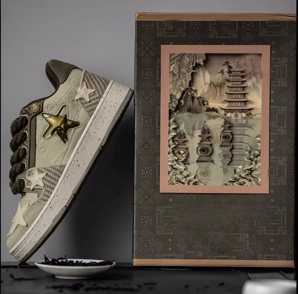 Green low-top canvas casual shoes with star pattern and white stitching on a rubber sole.