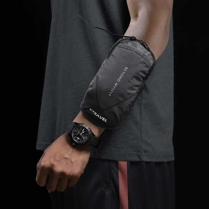 Running arm bag with reflective strips and 7-inch capacity for outdoor sports