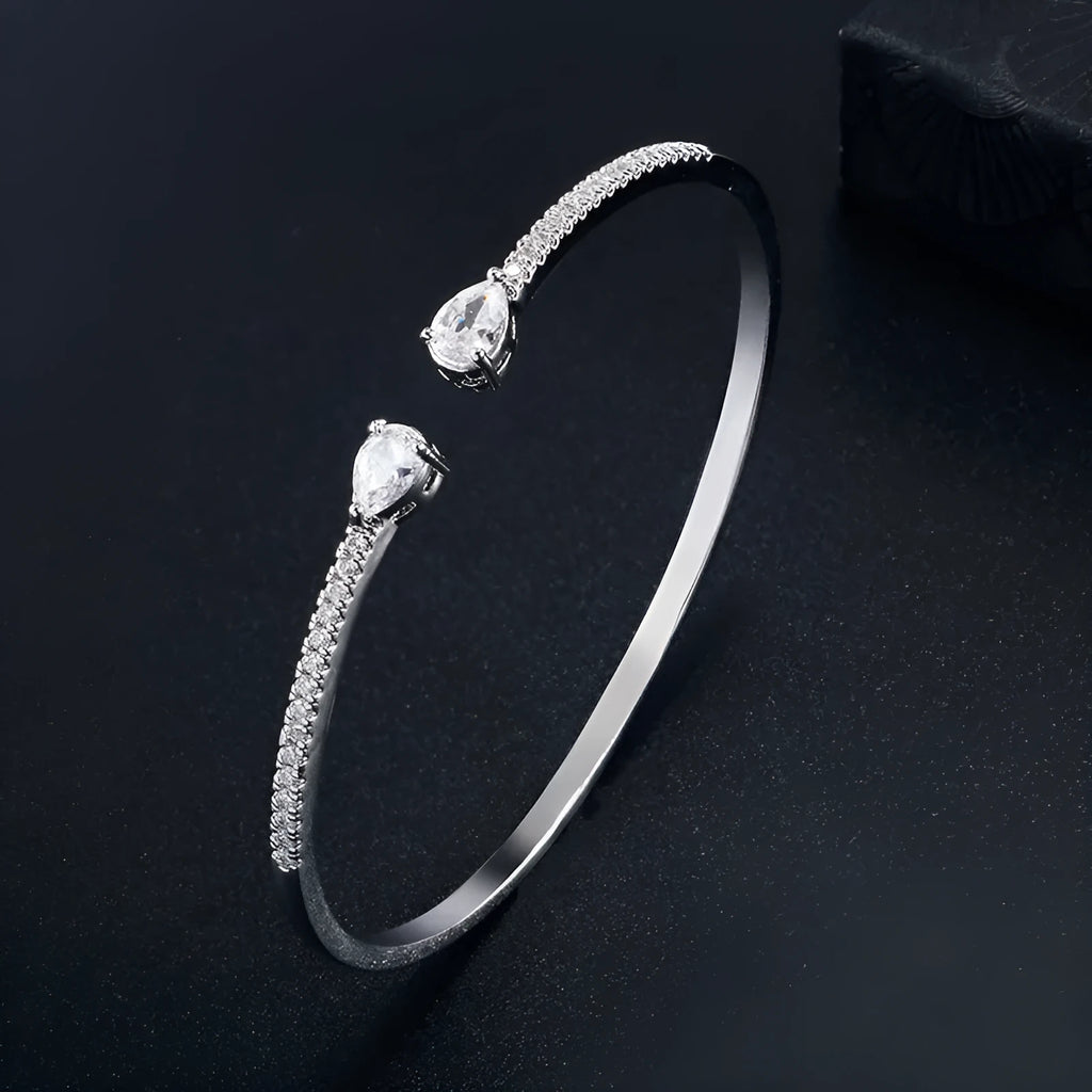 Copper bracelet with white zircon decoration in simple design