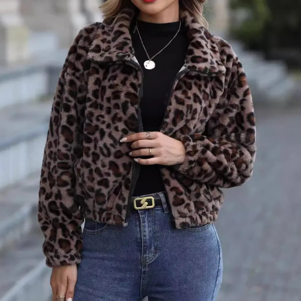 Women's loose leopard print plush coat with front zipper closure and raglan sleeves for autumn winter wear