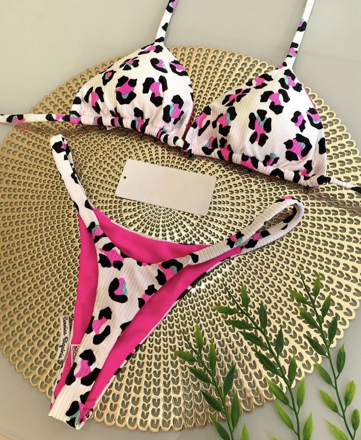 Women's printed bikini swimsuit with nylon quick-drying fabric and cotton lining