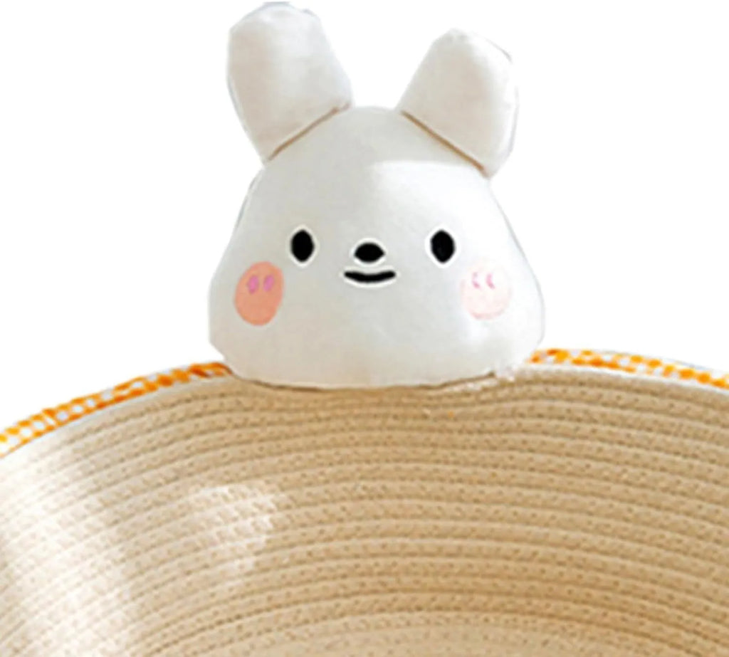 Woven cotton rope cat bed with integrated scratching surface in bear design