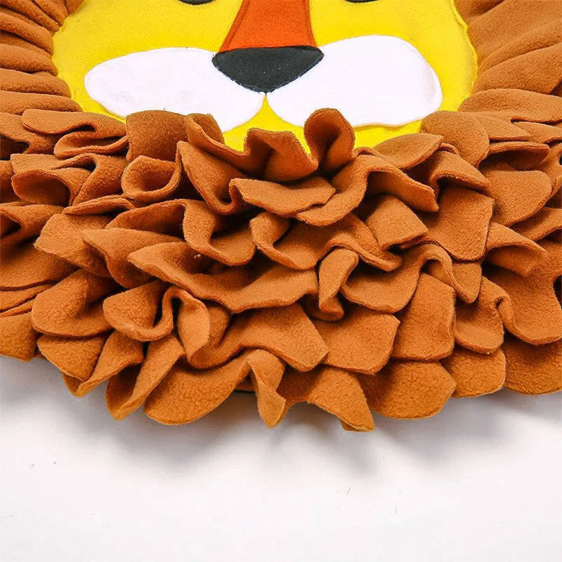 Brown lion-shaped sniffing pad blanket for dogs and cats as a decompression and hiding food toy