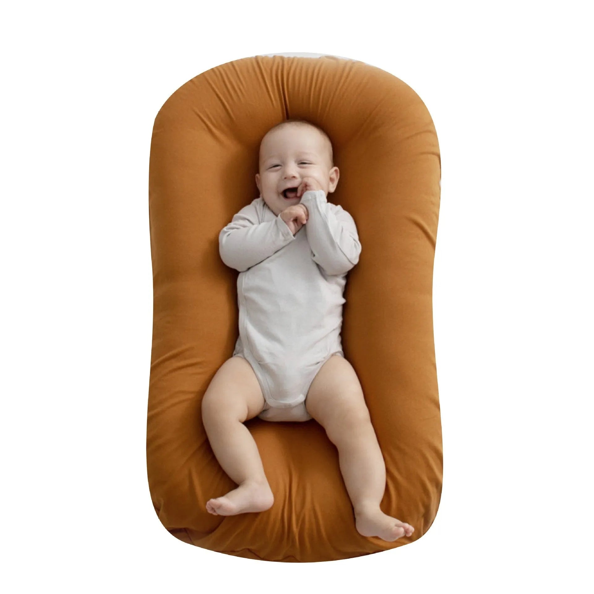 Portable baby nest crib measuring 75x45cm in cotton fabric with PP cotton filler