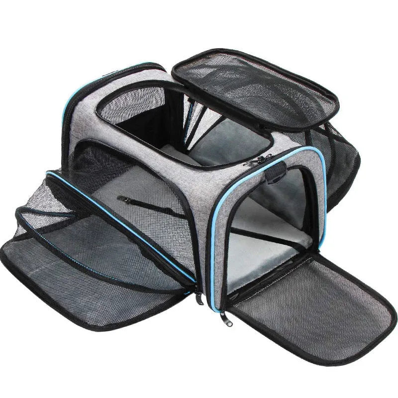 Cat carrier bag in 600D cation fabric with medium-soft construction and piping detail options
