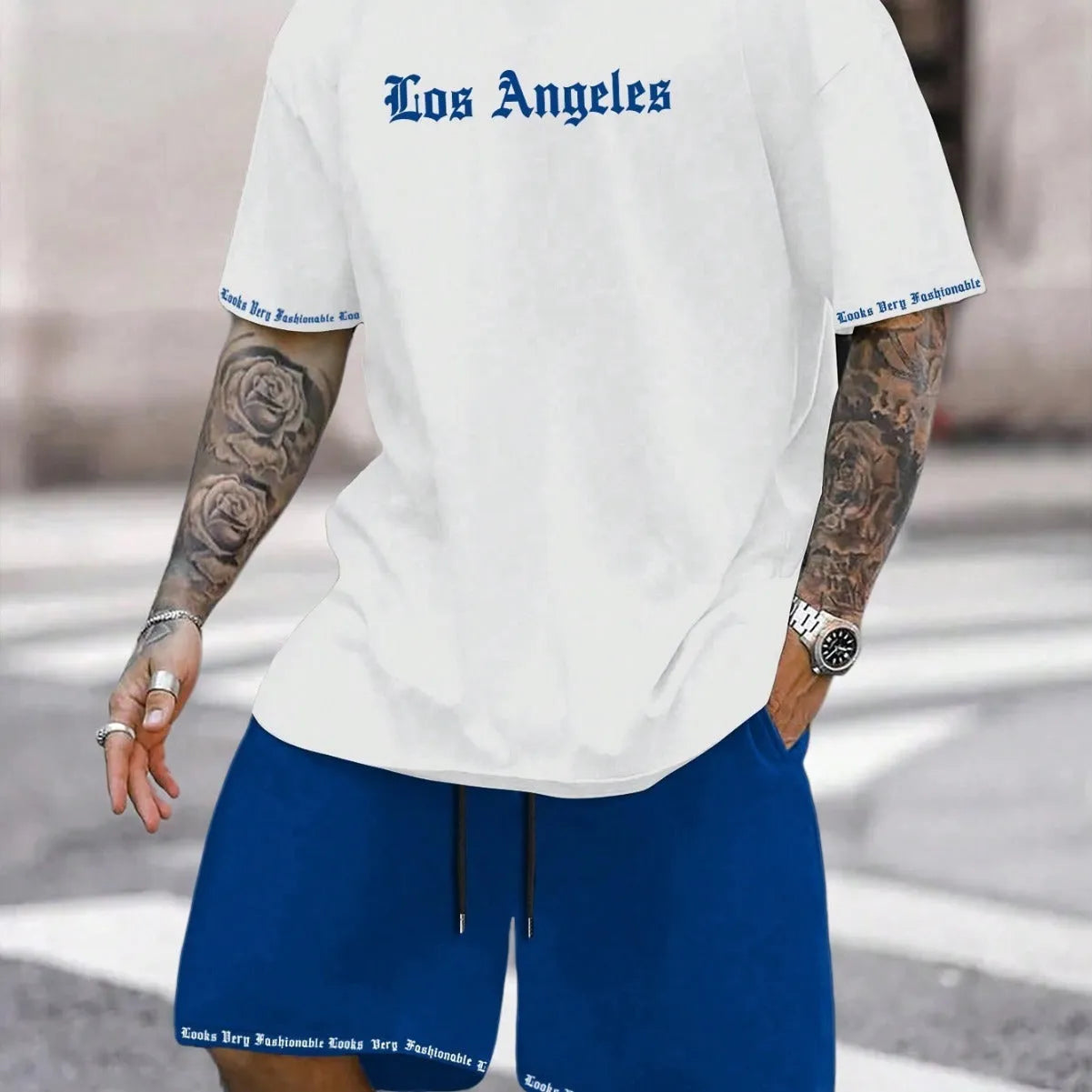 Sports style short-sleeved top and matching shorts suit in quick-drying polyester blend fabric