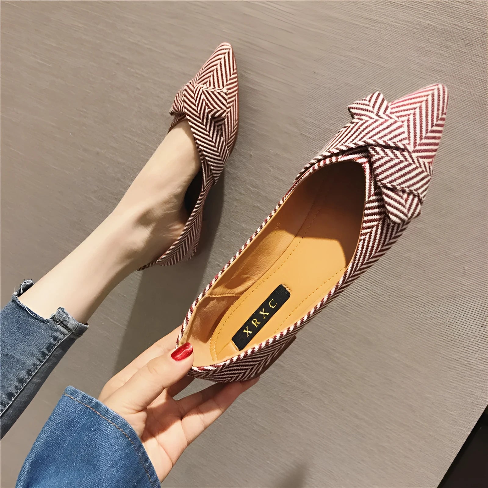 Women's red and black pointed toe single shoes with shallow mouth and low flat heel