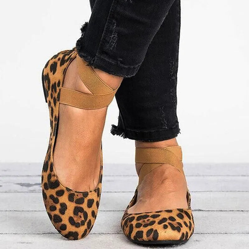 Women's leopard print casual flat shoes with elastic strap and round toe