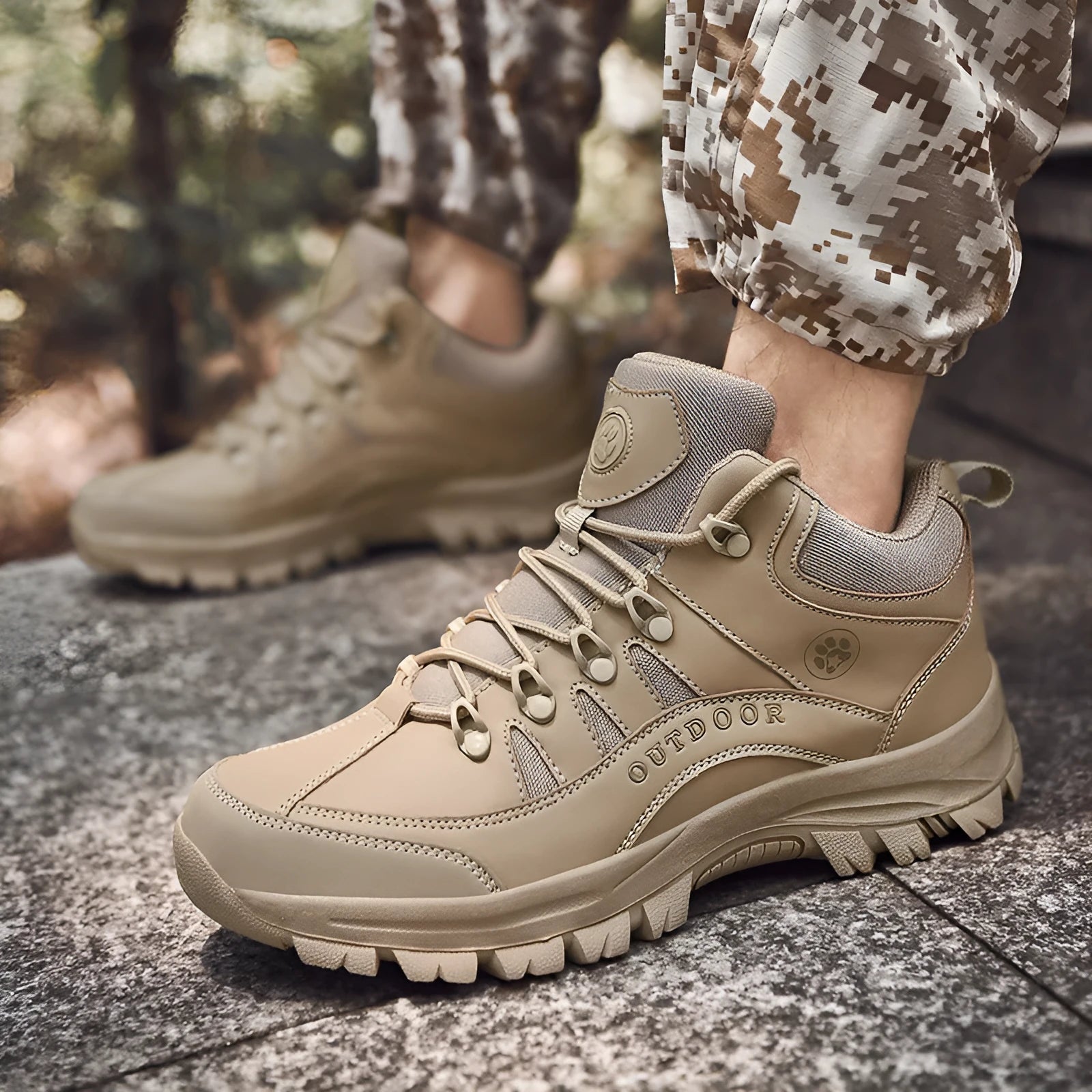 Men's military hiking boots in black with PU upper, rubber sole, low-tube design, and car suture detailing