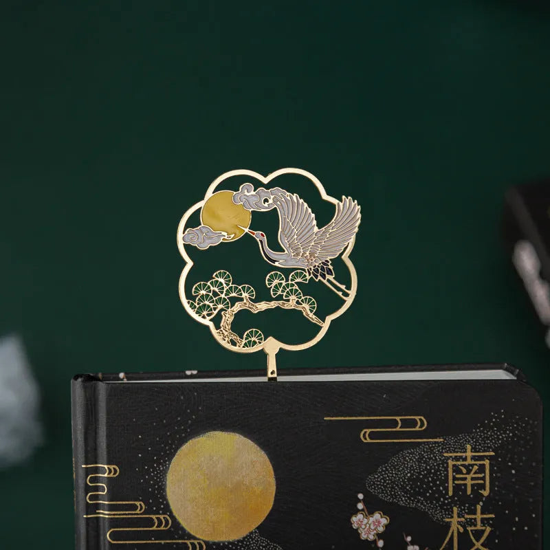 Chinese style feather pen set with notebook, metal sheath, and feathers in four colour themes.
