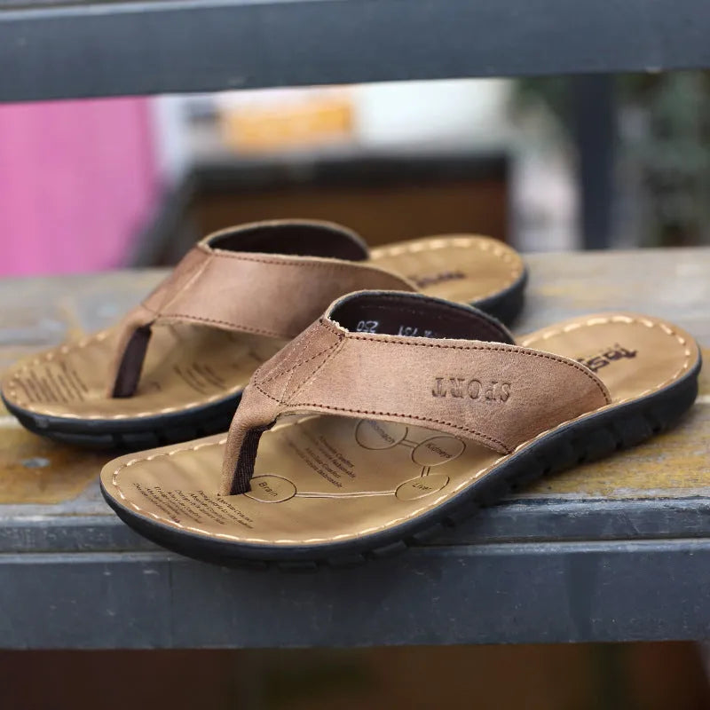 Men's cowhide leather flip-flops with rubber sole in black open toe driving sandal