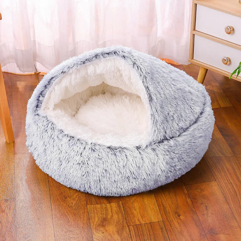 Waterproof cloth dog kennel in semi-enclosed design showing colour and size options