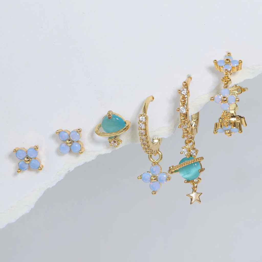 Flower-shaped ear studs with zircon mosaic detail in gold or silver Japanese Korean style