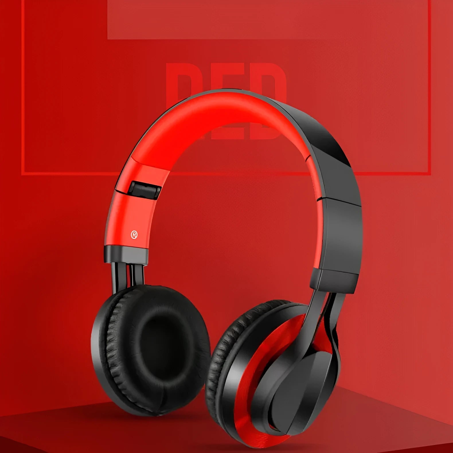 Black wired on-ear headphones with microphone and 3.5mm plug for mobile phone karaoke