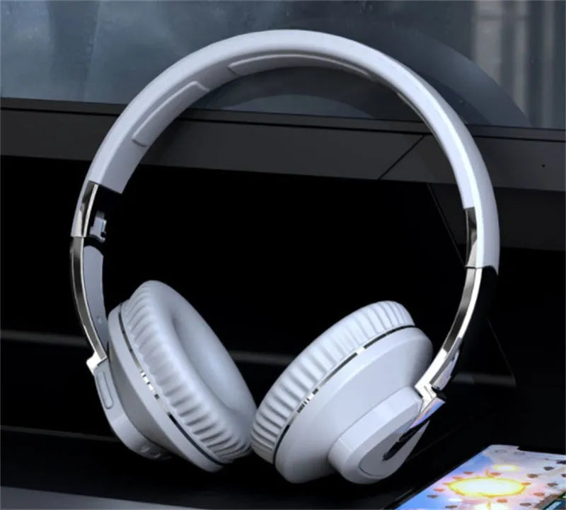 H3 wireless subwoofer headset in black colour showing all-inclusive ear design with skin-friendly ear cups