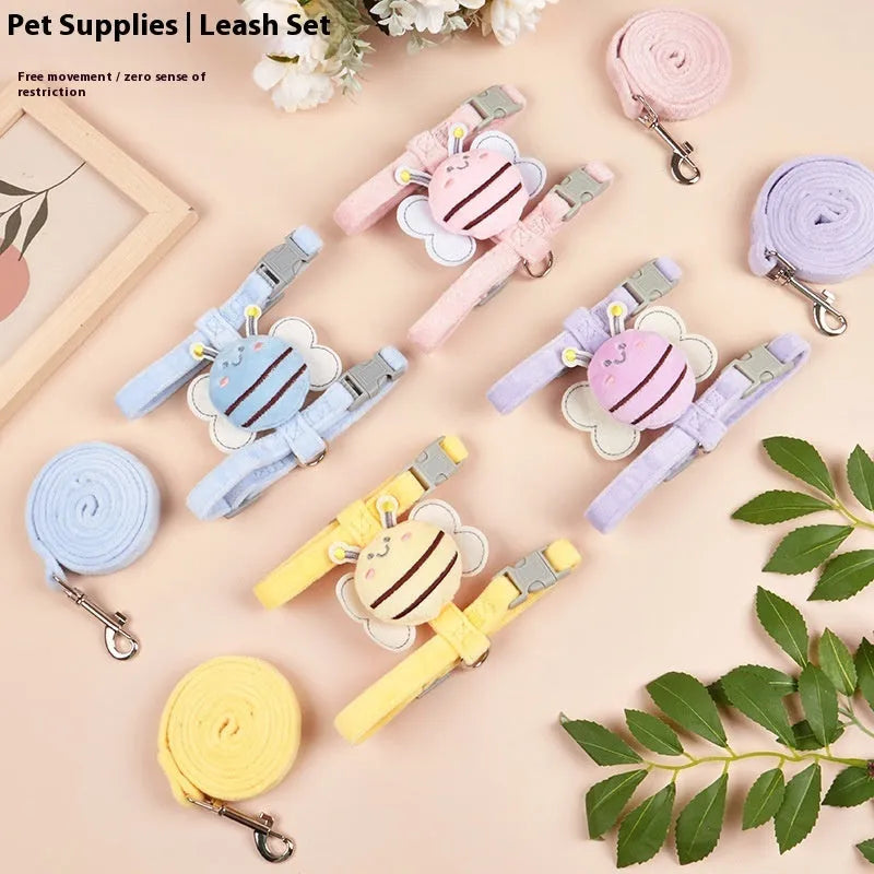 Bee-shaped adjustable cat lead with teddy design in pink, yellow and blue colour options
