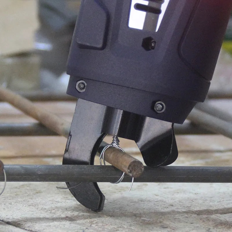 Electric steel bar tying machine with battery and toolbox for construction site rebar tying