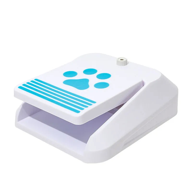 Outdoor automatic dog water feeder in white with iron and PVC construction