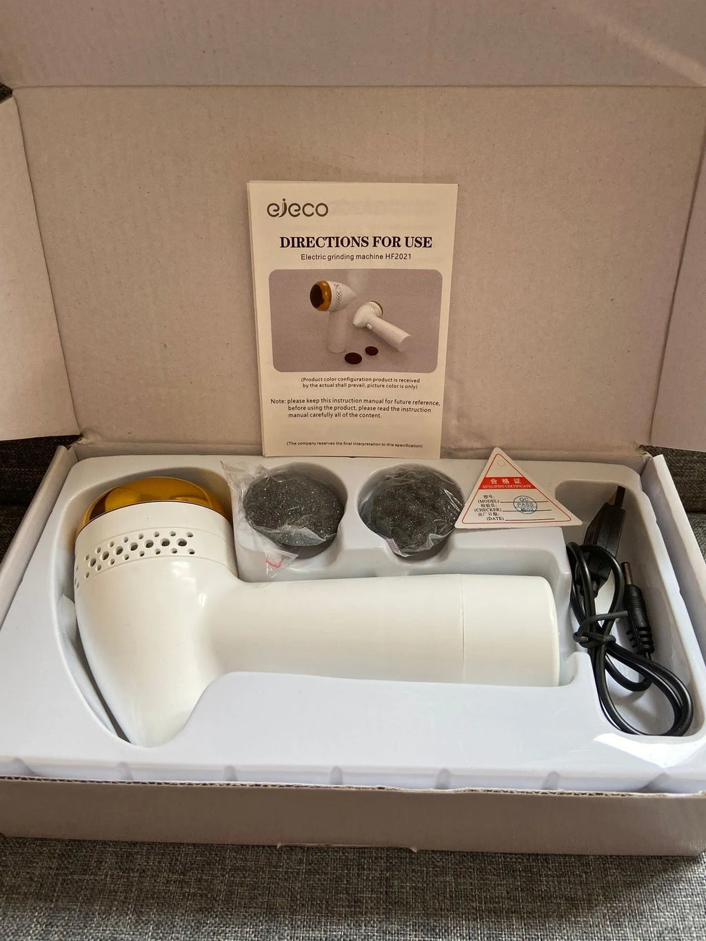 Electric vacuum foot grinder with refined quartz grinding head in gold, pink, or silver colour options