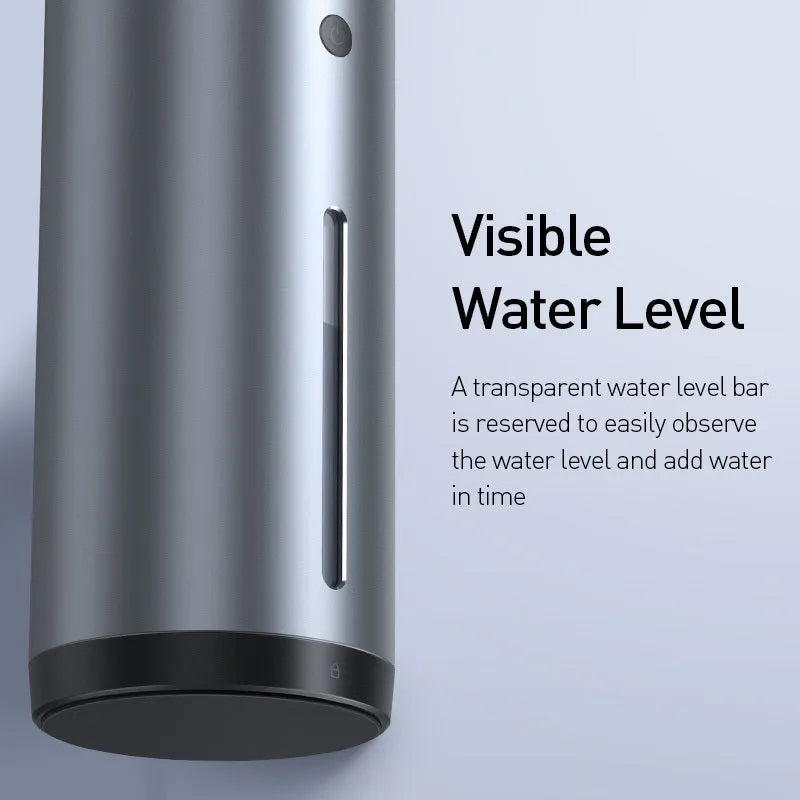 Black aluminum car diffuser humidifier with USB port for air purification and odor removal in vehicles