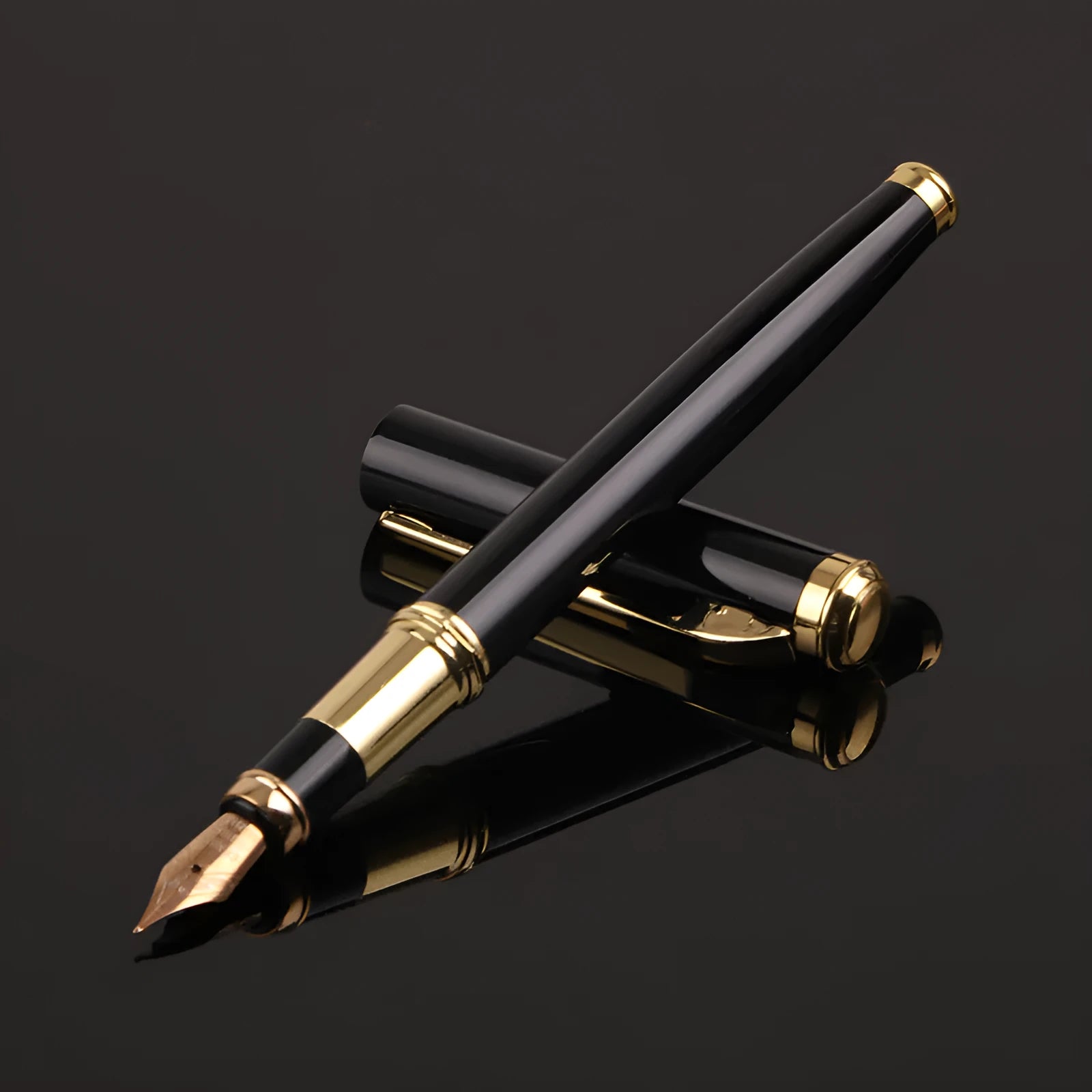 Metal fountain pen with 0.5mm iridium nib in red or black colour options