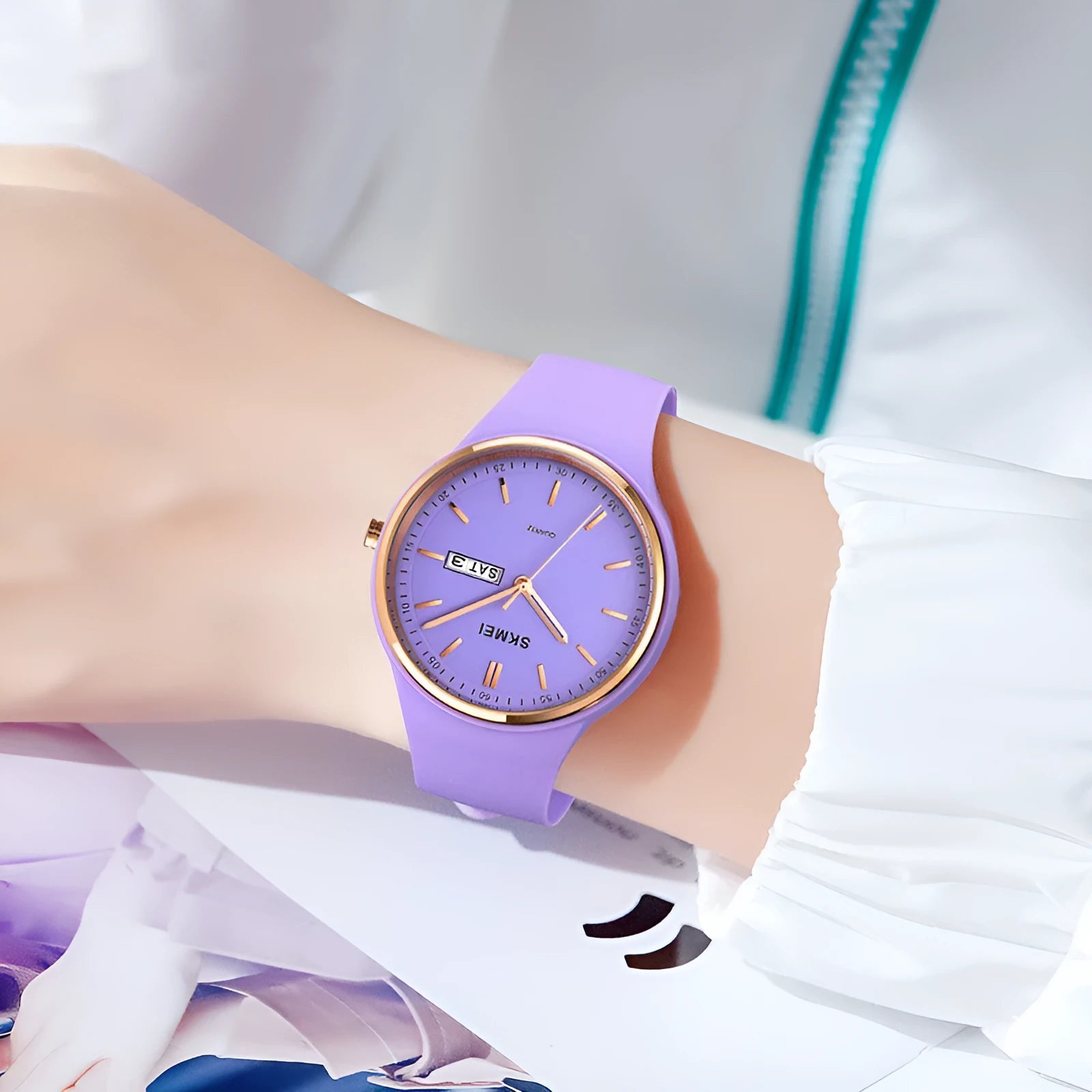Women's quartz watch with silicone strap, calendar display, and 42mm dial in various colours.