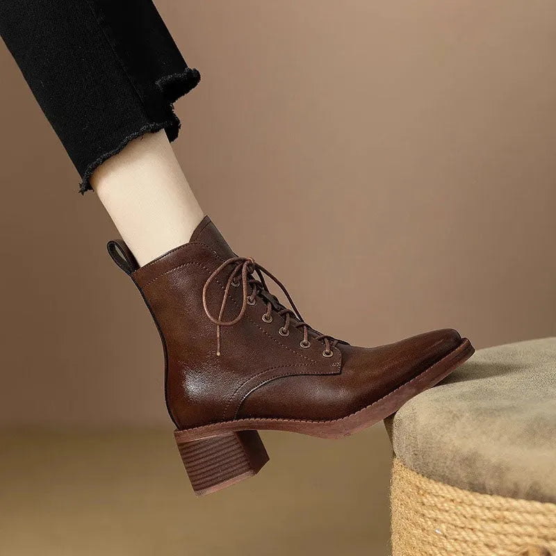 Women's black pointed toe short tube boots with 5.5cm heel and 13cm shaft