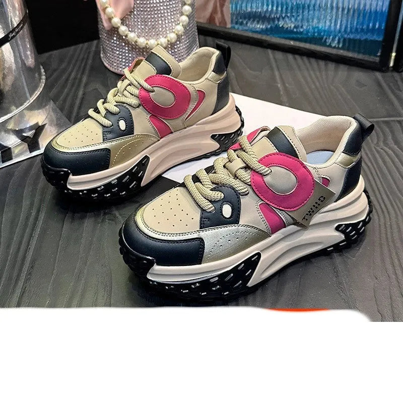 Leather sports casual shoes with wedge heel and thick soles in black and white colour