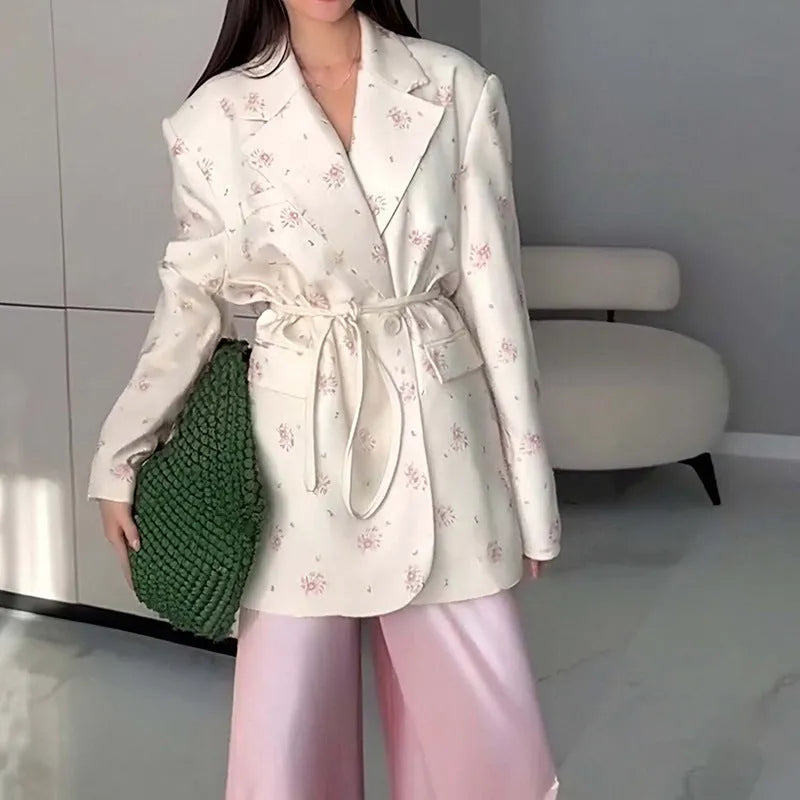 Collar lace-up waist-tight suit jacket with adjustable waist design and regular long sleeves