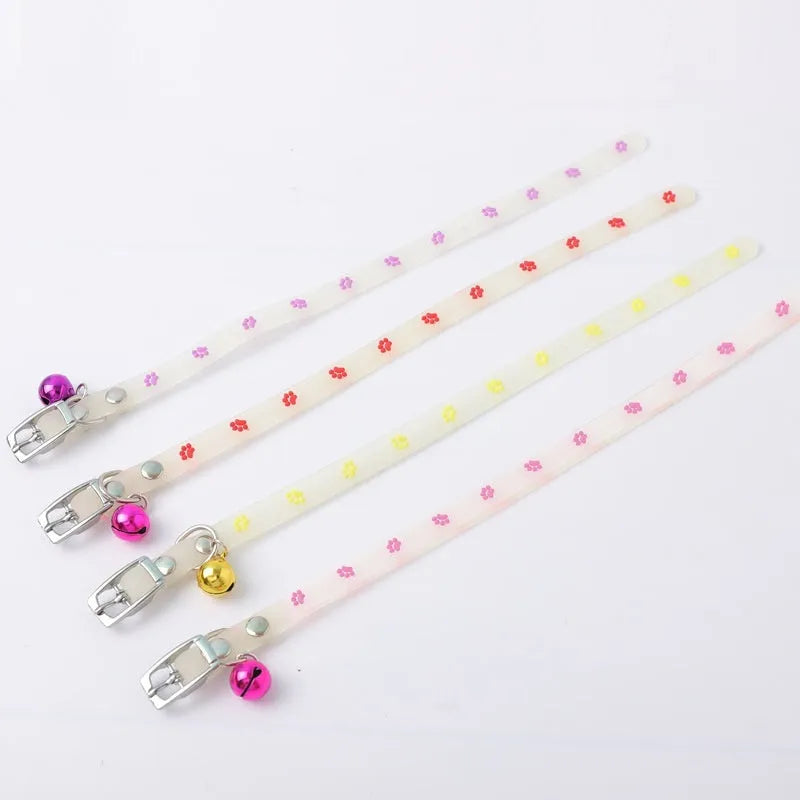 Adjustable 29cm luminous cat collar with silicone chain and metal bell in fishbone footprint love or paw print style