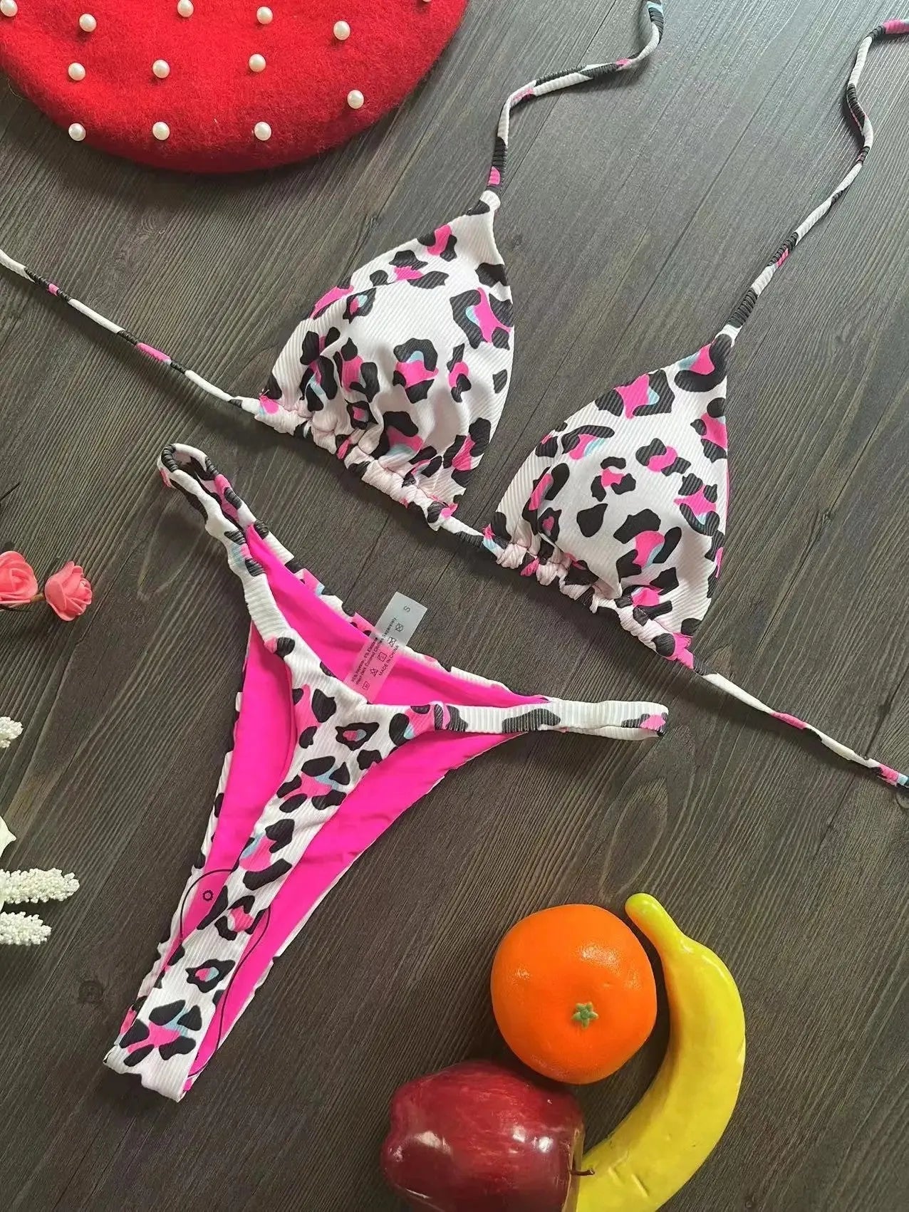 Women's printed bikini swimsuit with nylon quick-drying fabric and cotton lining