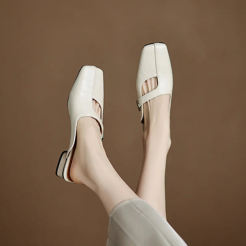 British style low heel square head outdoor slippers in black colour with imitation leather lining