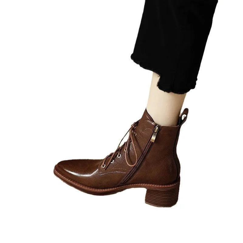 Women's black pointed toe short tube boots with 5.5cm heel and 13cm shaft
