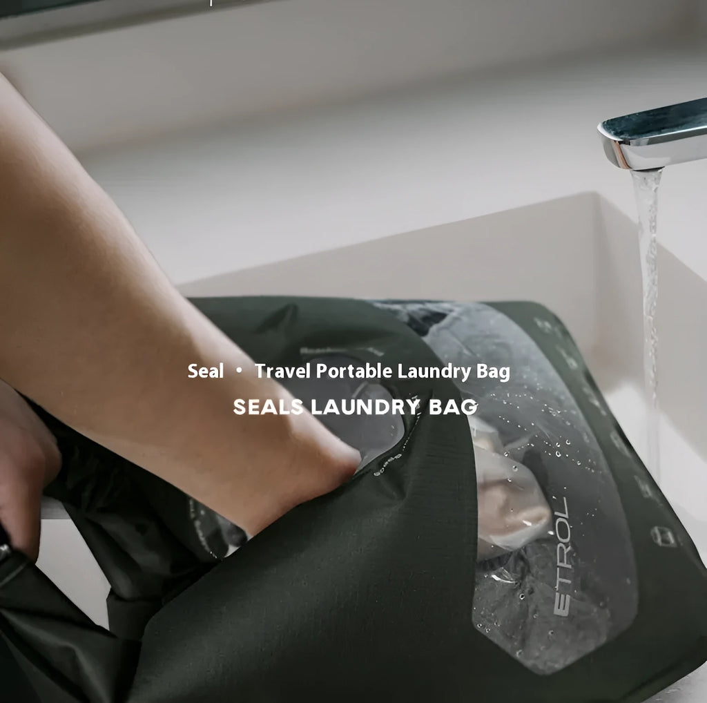 Portable travel laundry bag 70D Nylon TPU water-resistant folding storage 59cm x 42cm in Jungle Green