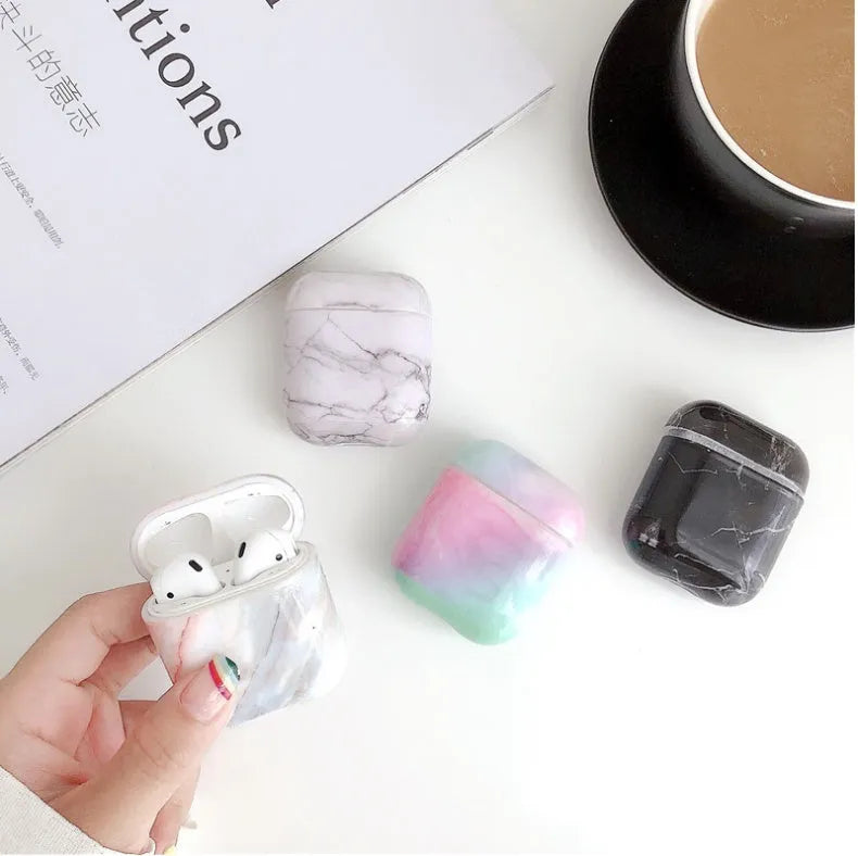 White marble hard PC protective case for AirPods 1 and 2 charging box.