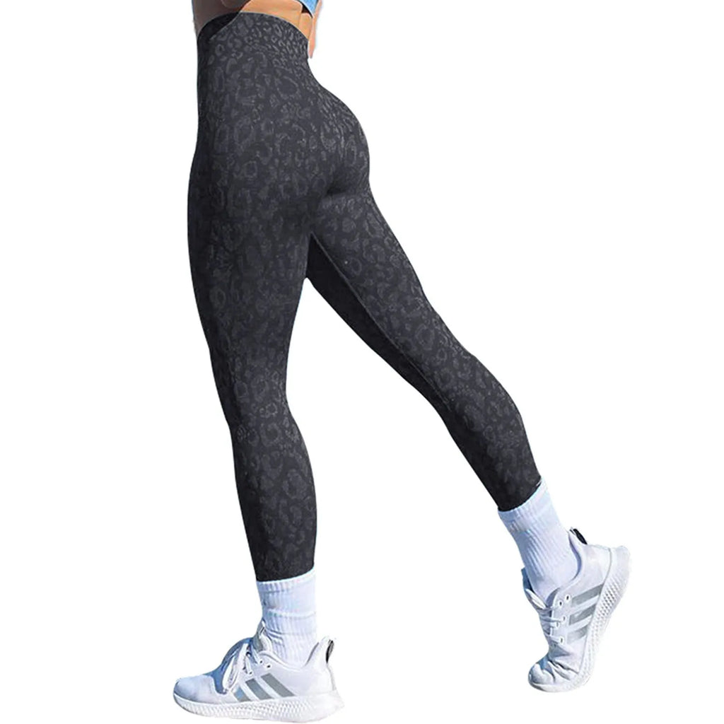 Women's push-up booty leggings in chemical fibre blend fabric with camouflage print design
