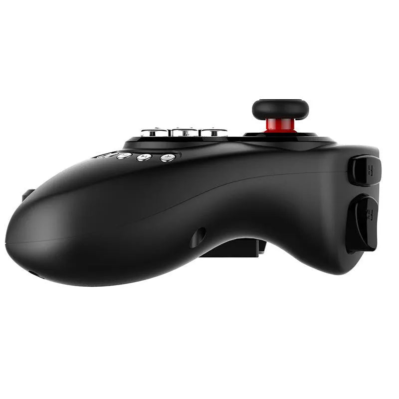 Wireless telescopic gamepad controller extended with mobile phone showing Apple iOS and Android compatibility