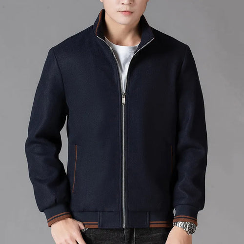Men's gray polyester fleece autumn coat with long sleeves and side pockets in a sports style.