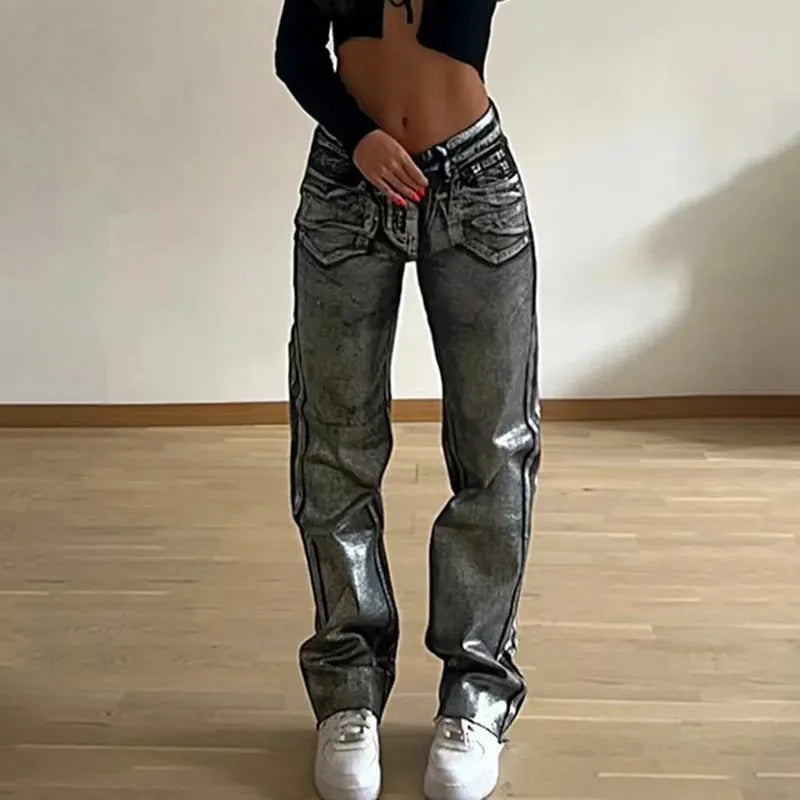 Washed blue high-waist straight-leg jeans with contrast detailing