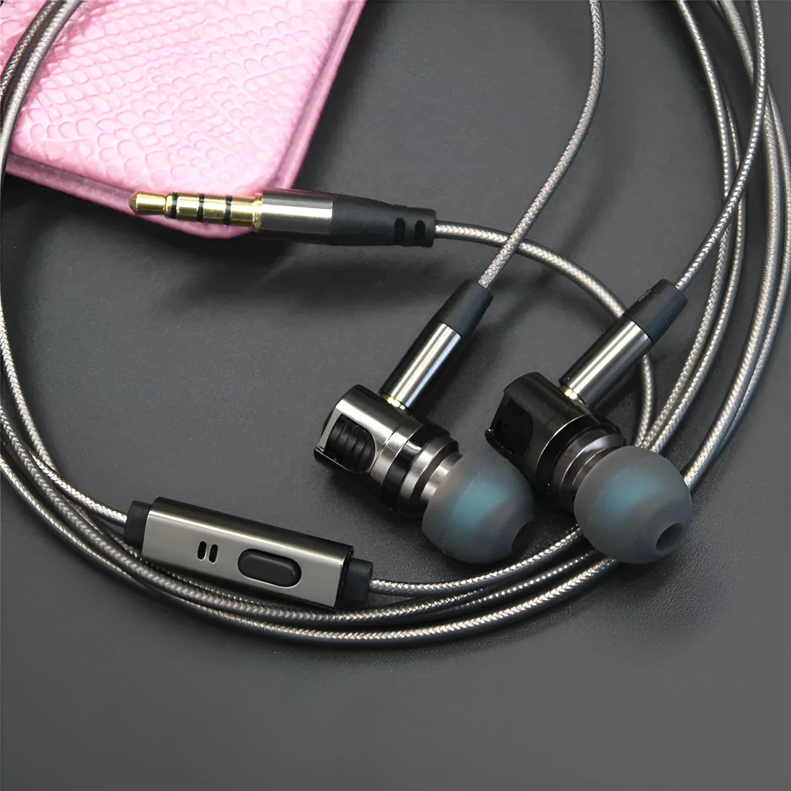 846 in-ear metal earphones in grey with metallic titanium grey detachable cable