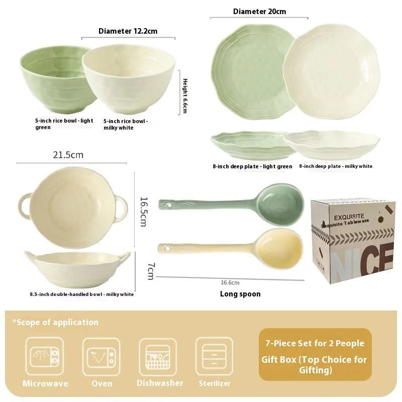 Solid colour ceramic dinnerware set with seven pieces in a minimalist Japanese style, presented in a box.
