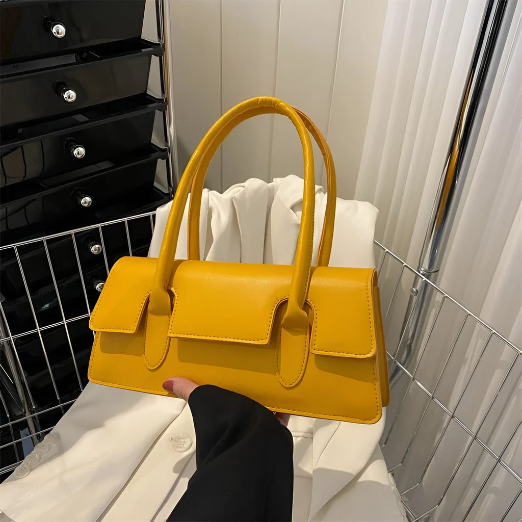 Women's small square shoulder bag in PU leather with horizontal shape and single strap
