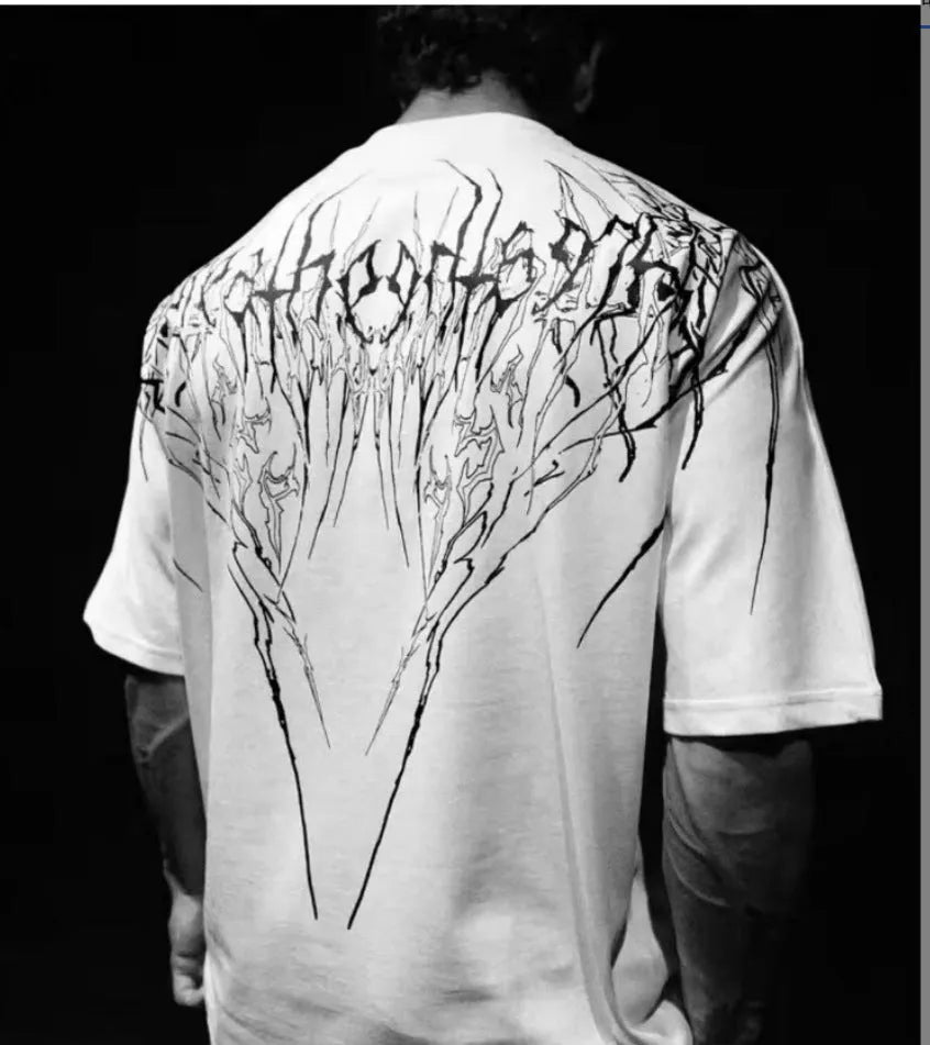 Man's dark style loose fit pure cotton short-sleeved t-shirt with gilding craft detail