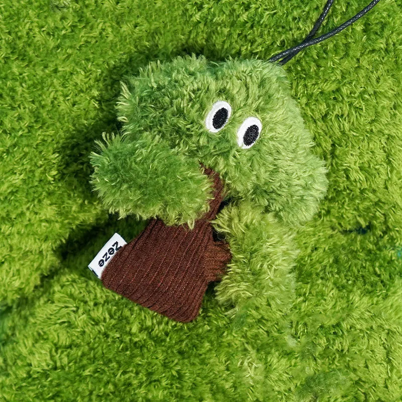 Pine wood cat chew toy pendant with mint scent for biting and grinding