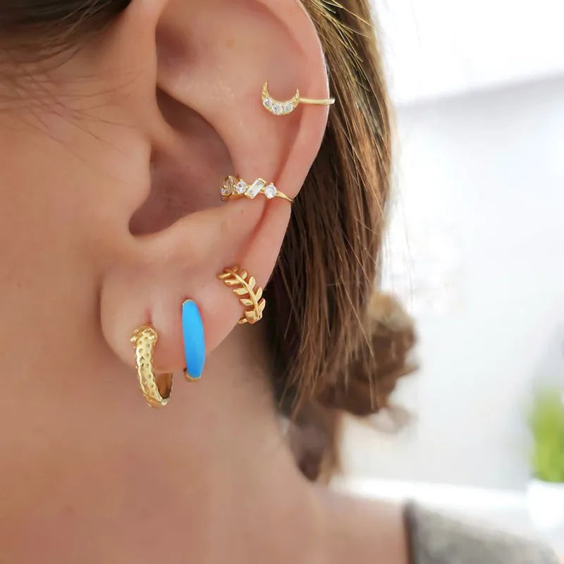 Geometric oval curved earrings with drip-oil epoxy colours on silver-plated copper posts