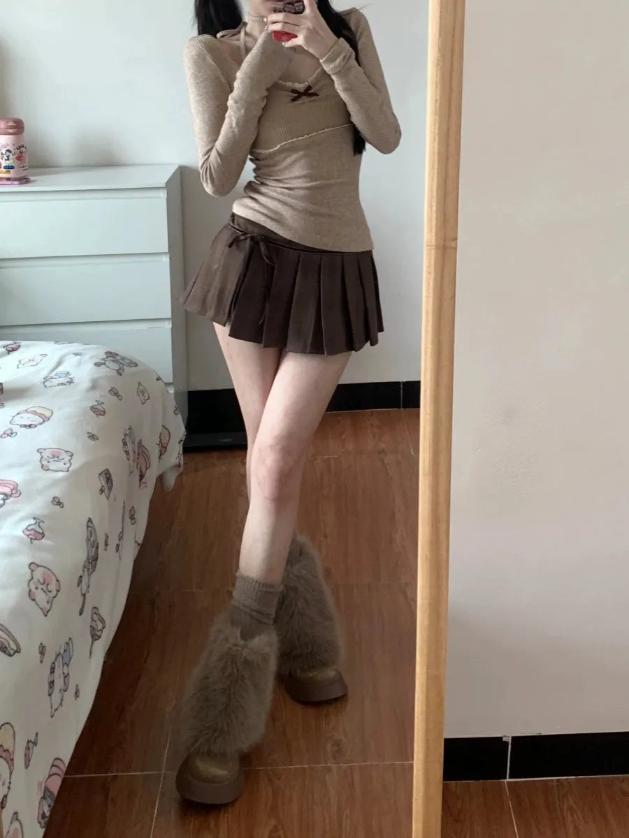Halter lace V-neck slim fit sweater for ladies in milk tea colour, spring top with regular thickness