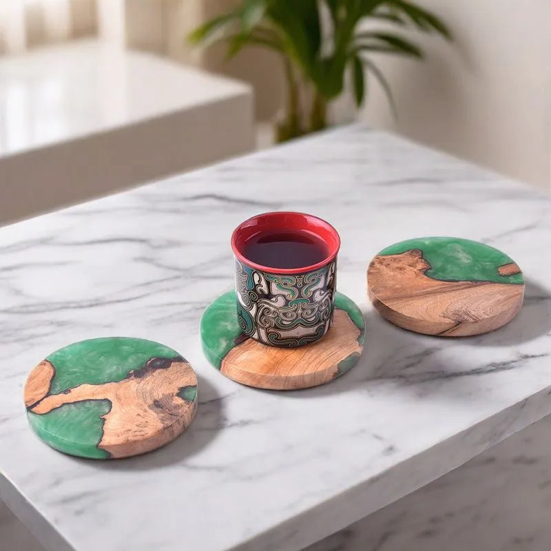 Nordic style wooden coaster for tea sets in green round pattern